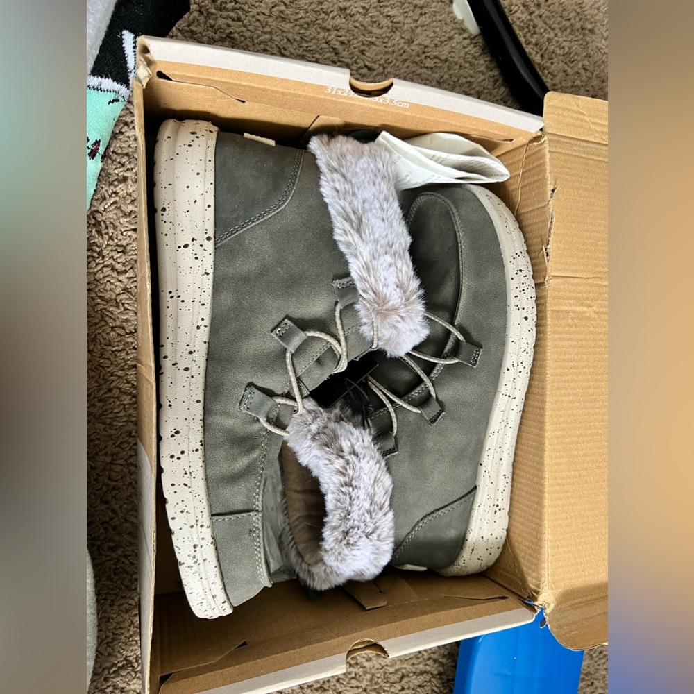 new heydude boots